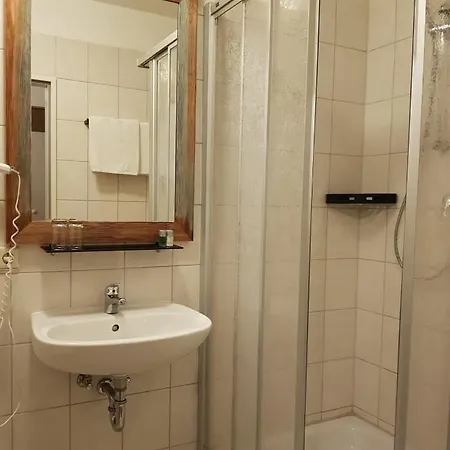 Ritterhof Kampehl فندق Neustadt (Dosse)